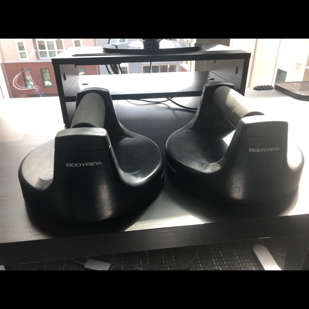 Black Bodyrev Push Up Grip